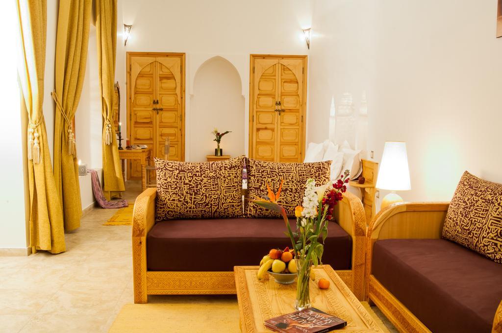 Riad Sougtani Tazrou Exterior photo